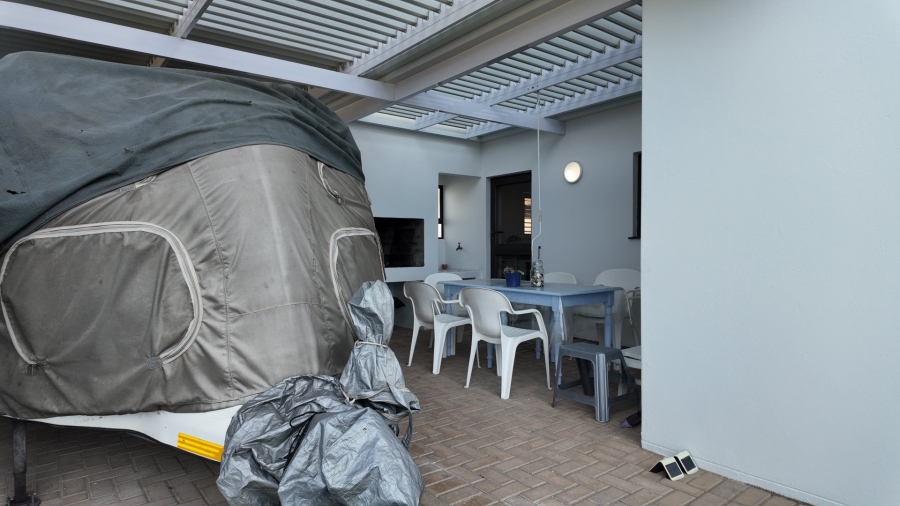 3 Bedroom Property for Sale in Stilbaai Wes Western Cape